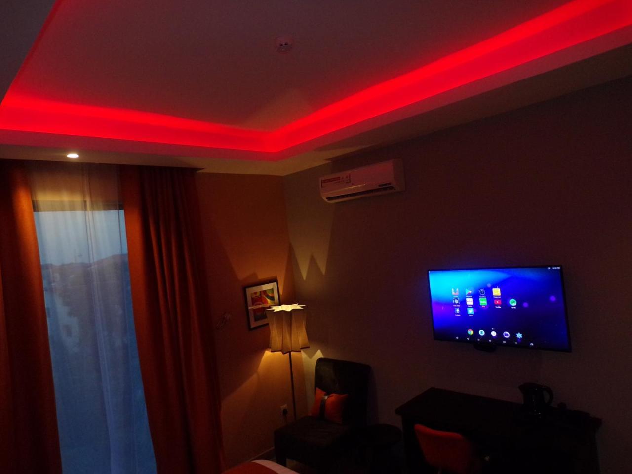 The Mayhill Lekki Buitenkant foto