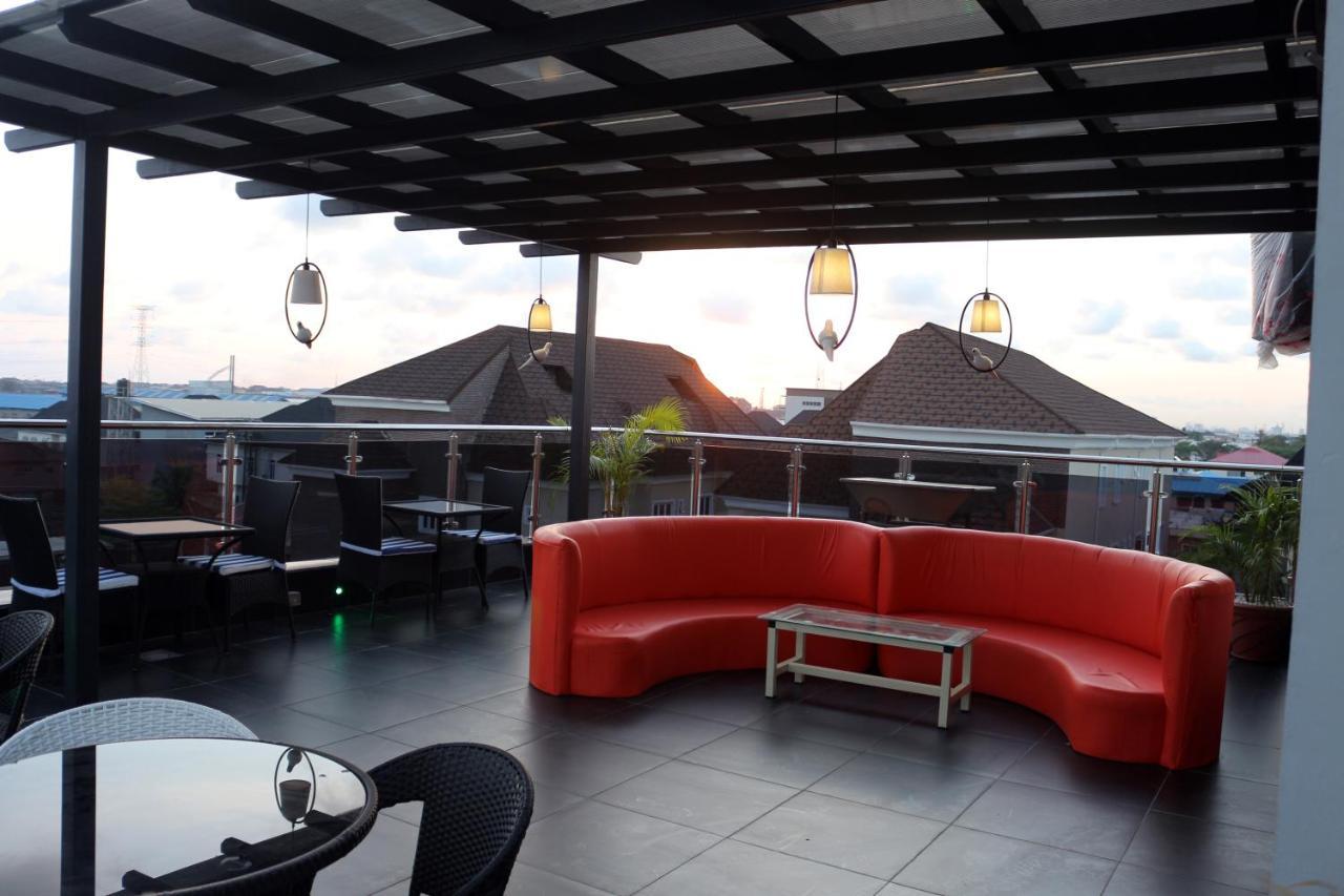 The Mayhill Lekki Buitenkant foto
